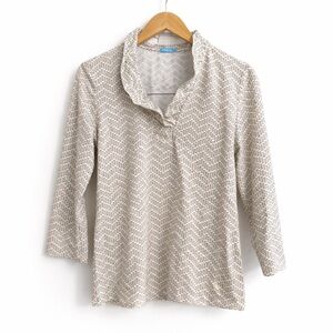 J.McLaughlin Printed Stretch Top Medium Tan White 3/4 Sleeve Performance